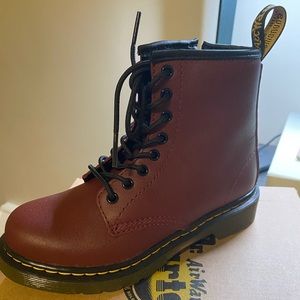 NEW Dr. Martens boots, size 13 US Kids
